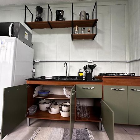 Vila Kitnet Container Com Garagem Itapema Exteriér fotografie